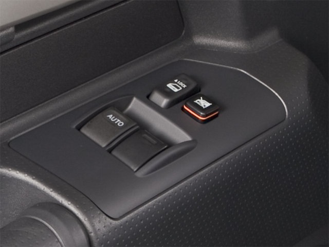 2013 Toyota FJ Cruiser Sport Utility 2D