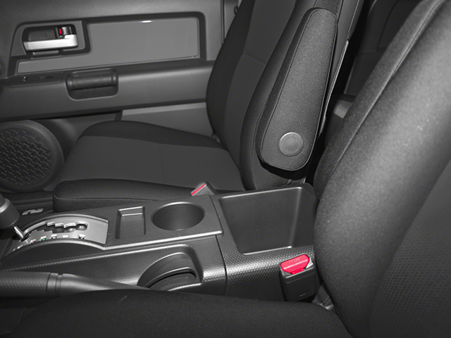 2014 Toyota FJ Cruiser Sport Utility 2D
