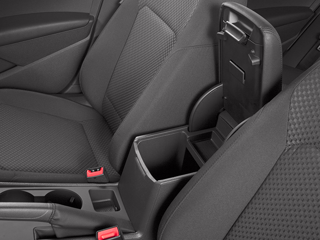 2014 Volkswagen Passat Sedan 4D SEL TDI 2.0L I4 T-Diesel