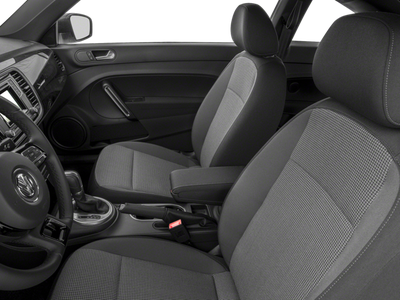 2018 Volkswagen Beetle 2.0T SE Hatchback 2D