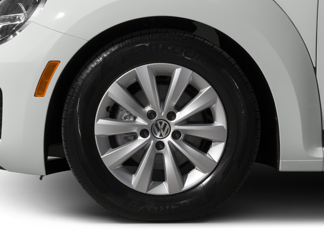 2018 Volkswagen Beetle 2.0T SE Hatchback 2D