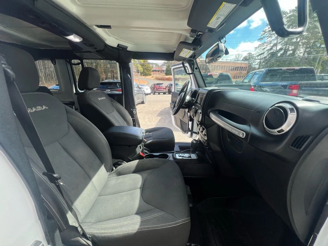 2016 Jeep Wrangler Unlimited Sahara Sport Utility 4D