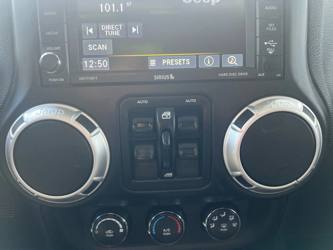 2016 Jeep Wrangler Unlimited Sahara Sport Utility 4D