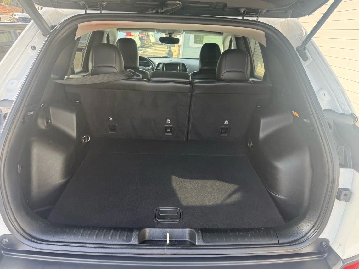 2019 Jeep Cherokee Limited Sport Utility 4D