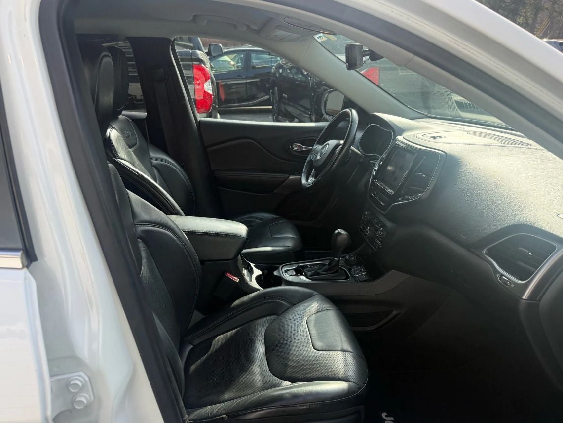 2019 Jeep Cherokee Limited Sport Utility 4D