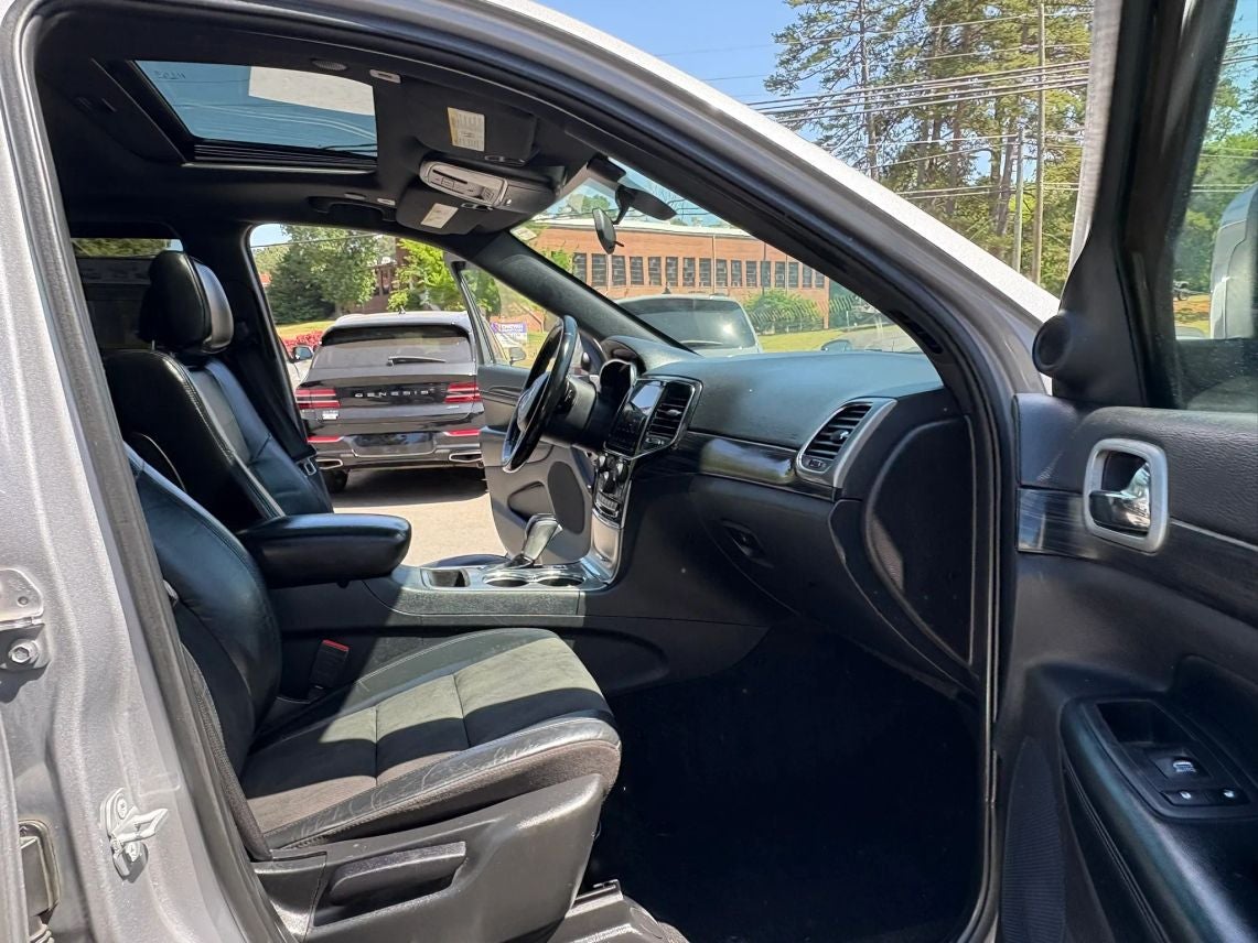 2021 Jeep Grand Cherokee Laredo X Sport Utility 4D