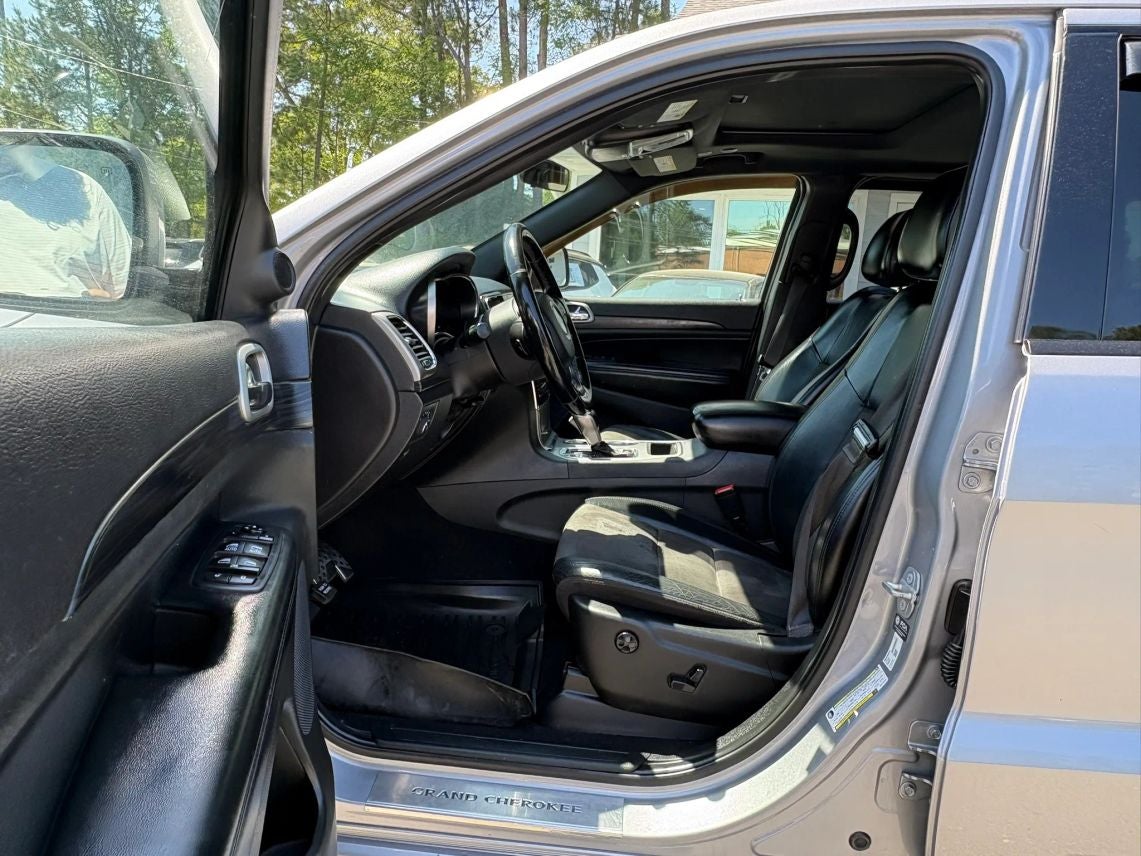 2021 Jeep Grand Cherokee Laredo X Sport Utility 4D