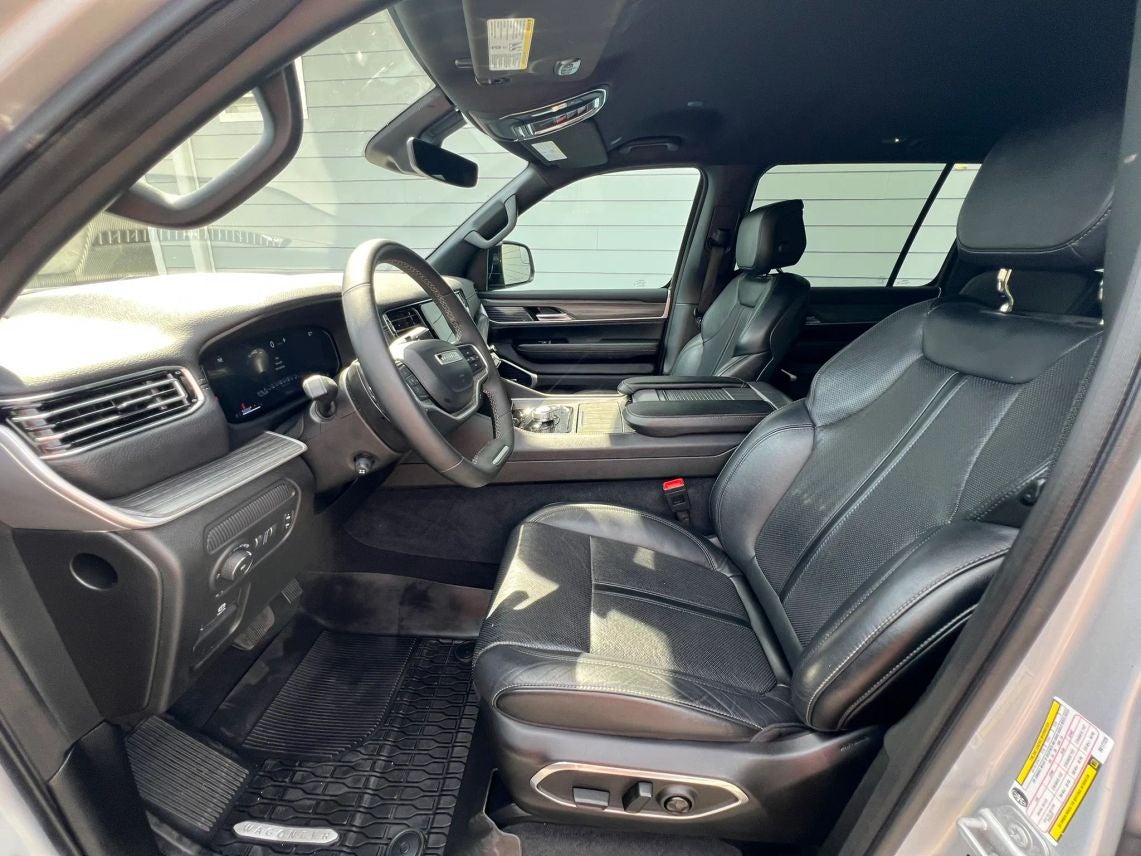 2024 Jeep Wagoneer L Series II Sport Utility 4D