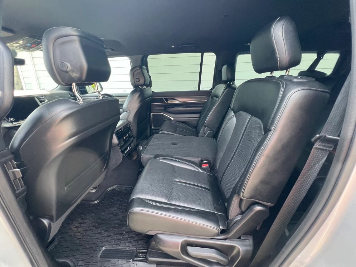 2024 Jeep Wagoneer L Series II Sport Utility 4D