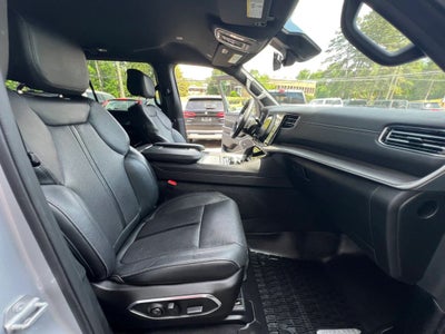2024 Jeep Wagoneer L Series II Sport Utility 4D