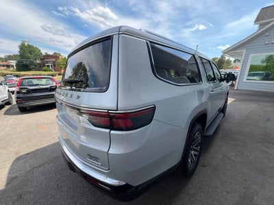 2024 Jeep Wagoneer L Series II Sport Utility 4D