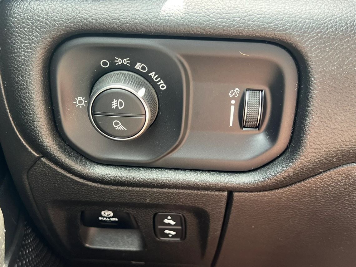 2022 RAM 1500 Quad Cab Big Horn Pickup 4D 6 1/3 ft