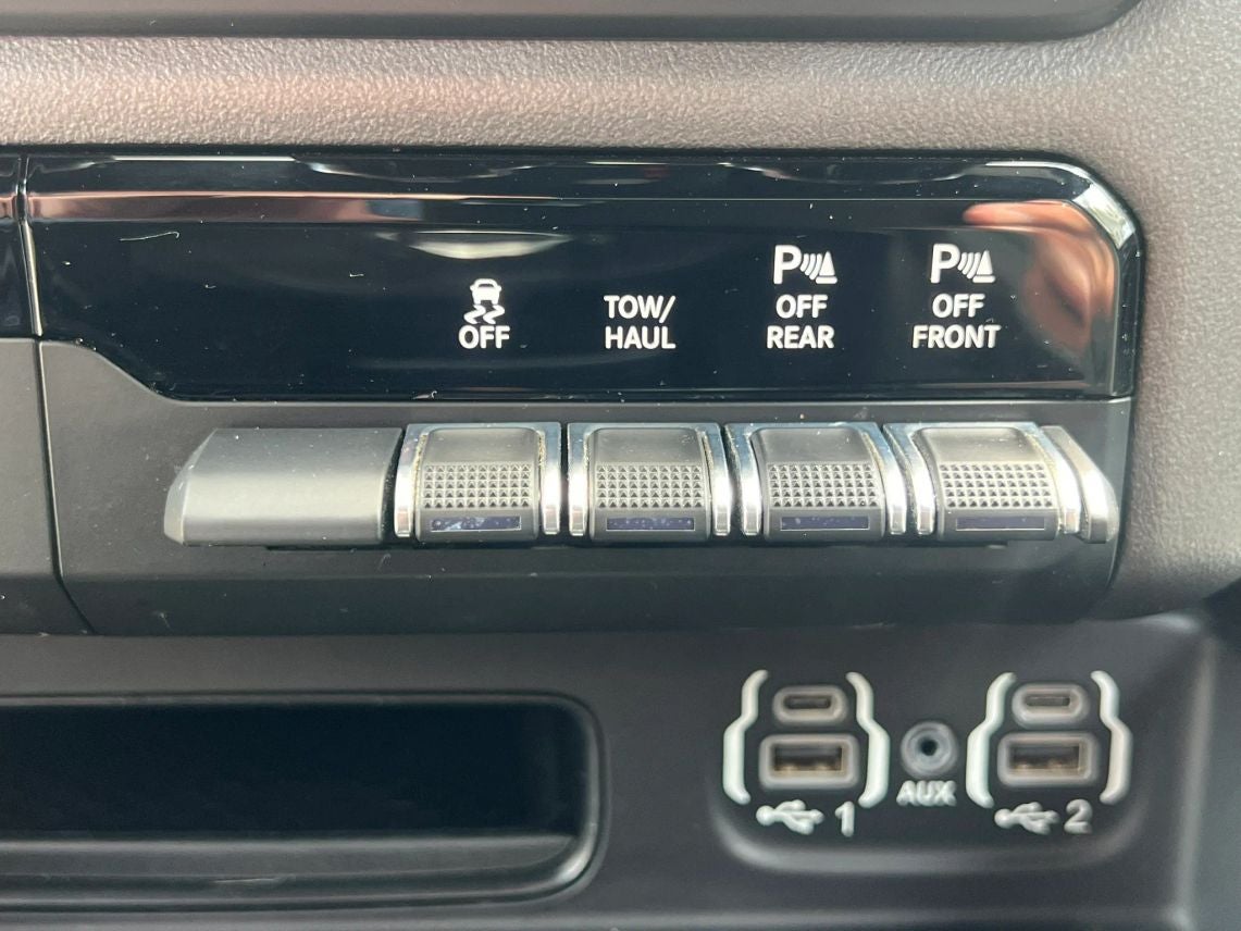 2022 RAM 1500 Quad Cab Big Horn Pickup 4D 6 1/3 ft