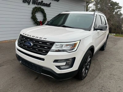 2017 Ford Explorer XLT Sport Utility 4D