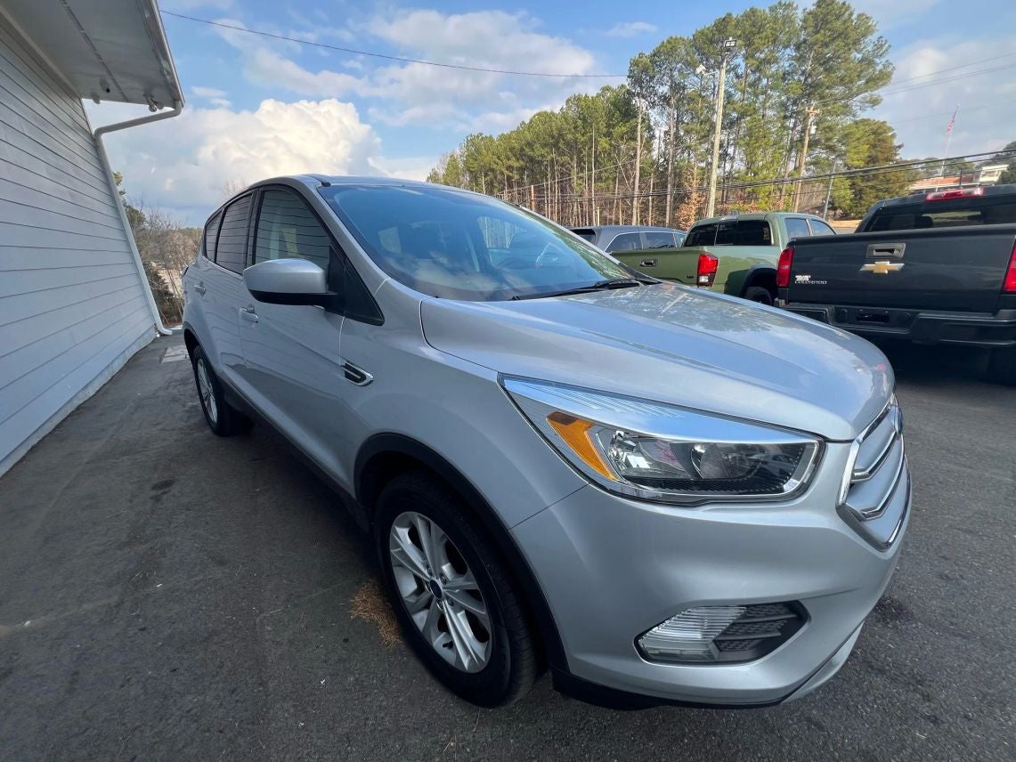 2017 Ford Escape SE Sport Utility 4D
