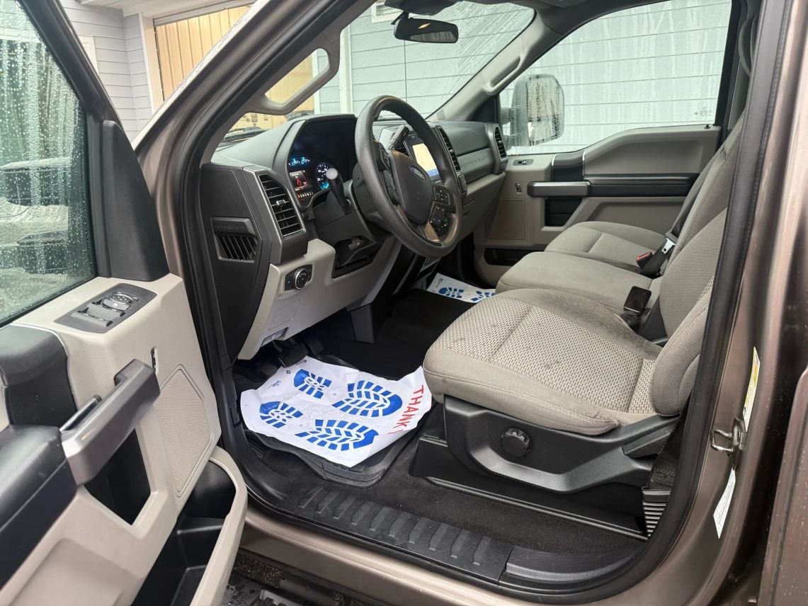 2020 Ford F250 Super Duty Crew Cab XLT Pickup 4D 6 3/4 ft