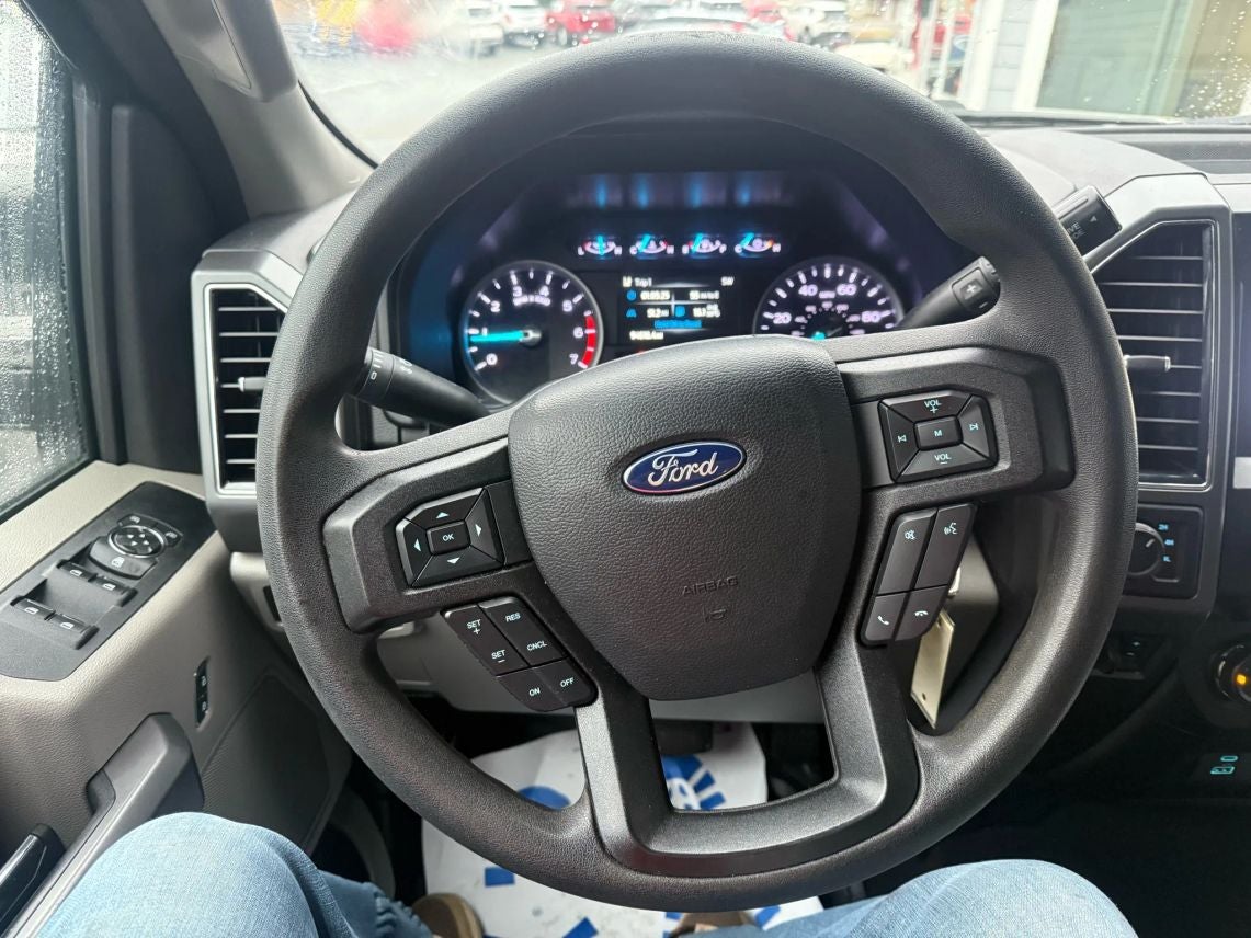 2020 Ford F250 Super Duty Crew Cab XLT Pickup 4D 6 3/4 ft