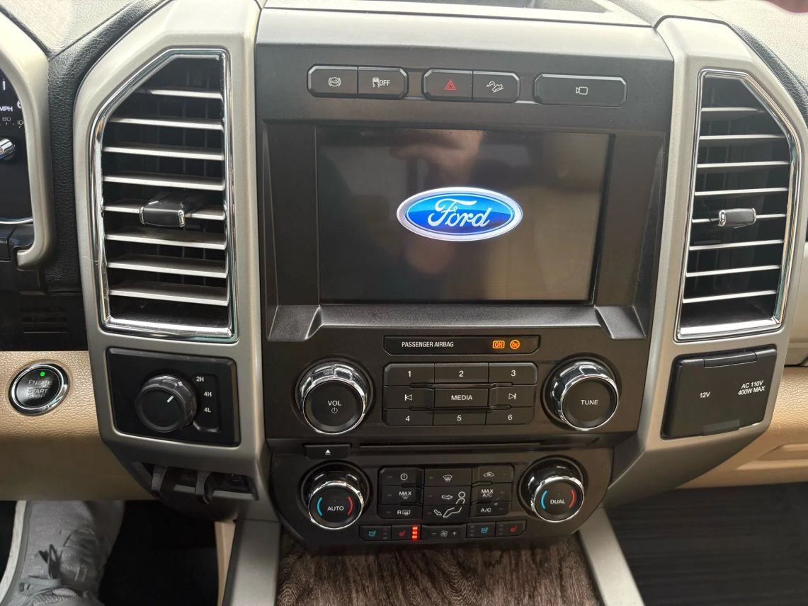 2017 Ford F350 Super Duty Crew Cab Lariat Pickup 4D 8 ft