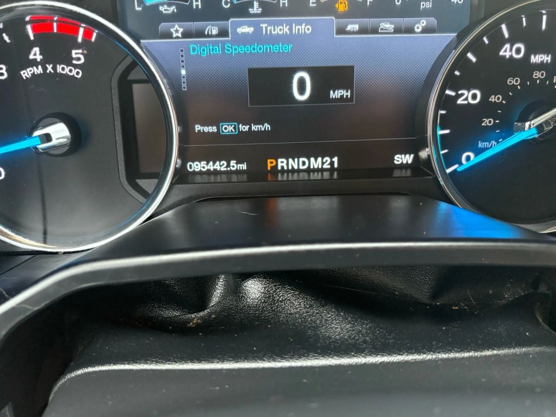 2017 Ford F350 Super Duty Crew Cab Lariat Pickup 4D 8 ft