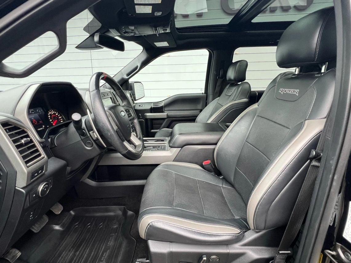 2017 Ford F150 SuperCrew Cab Raptor Pickup 4D 5 1/2 ft