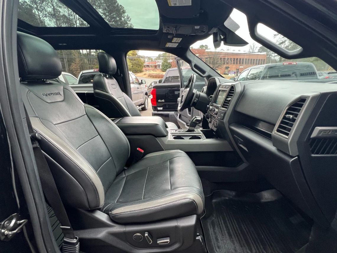 2017 Ford F150 SuperCrew Cab Raptor Pickup 4D 5 1/2 ft