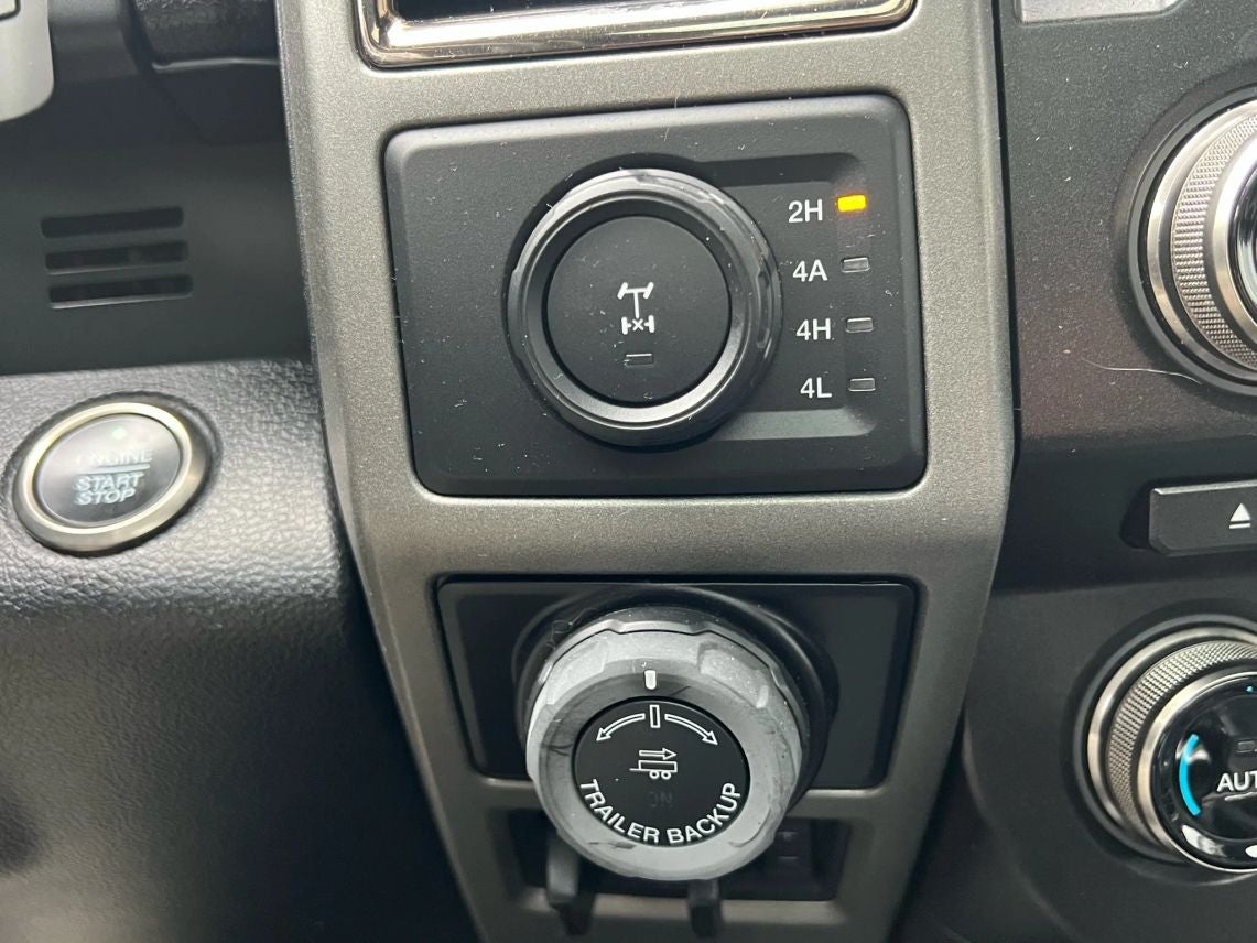 2017 Ford F150 SuperCrew Cab Raptor Pickup 4D 5 1/2 ft