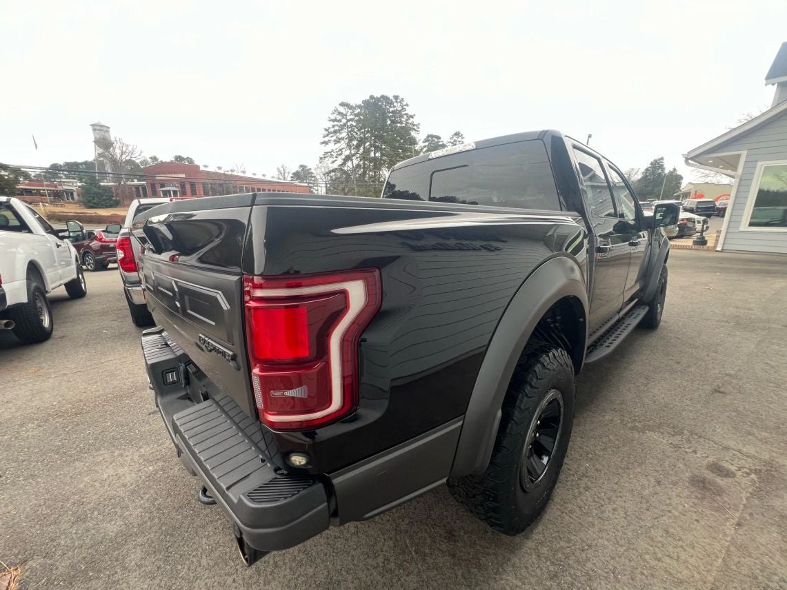 2017 Ford F150 SuperCrew Cab Raptor Pickup 4D 5 1/2 ft