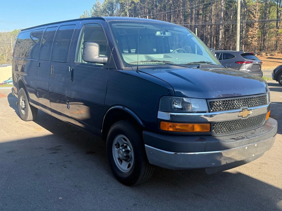2015 Chevrolet Express 3500 Passenger LT Extended Van 3D
