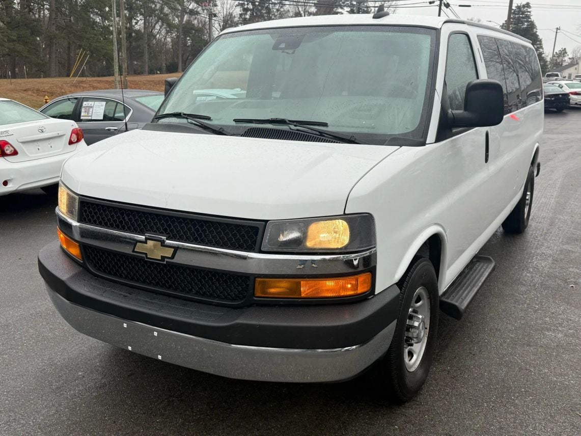2020 Chevrolet Express 3500 Passenger LT Extended Van 3D