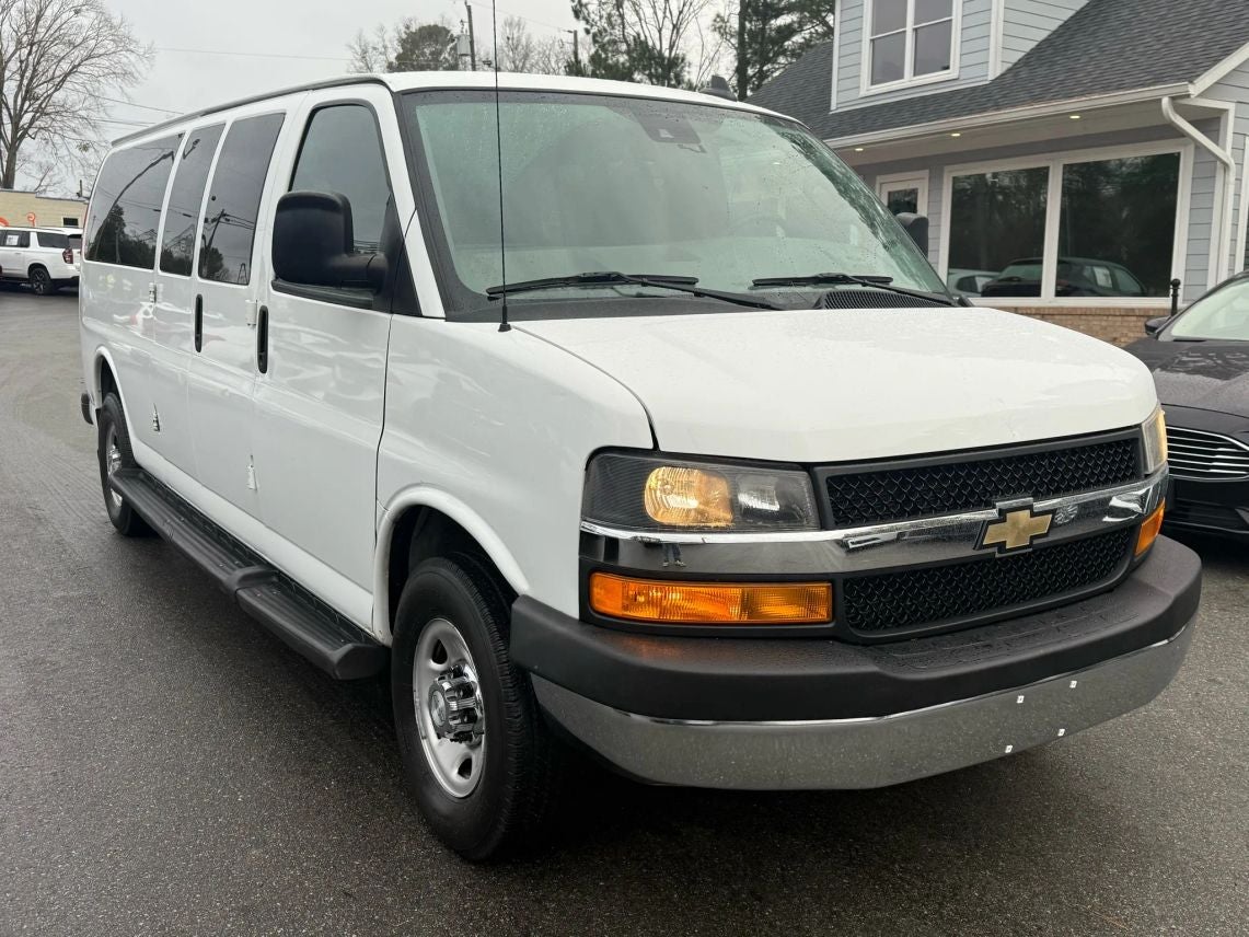 2020 Chevrolet Express 3500 Passenger LT Extended Van 3D