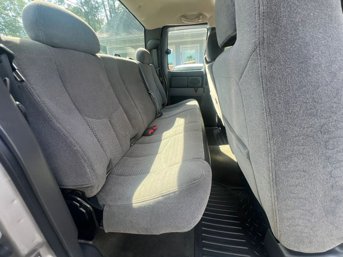 2006 Chevrolet Silverado 1500 Extended Cab LS Pickup 4D 6 1/2 ft