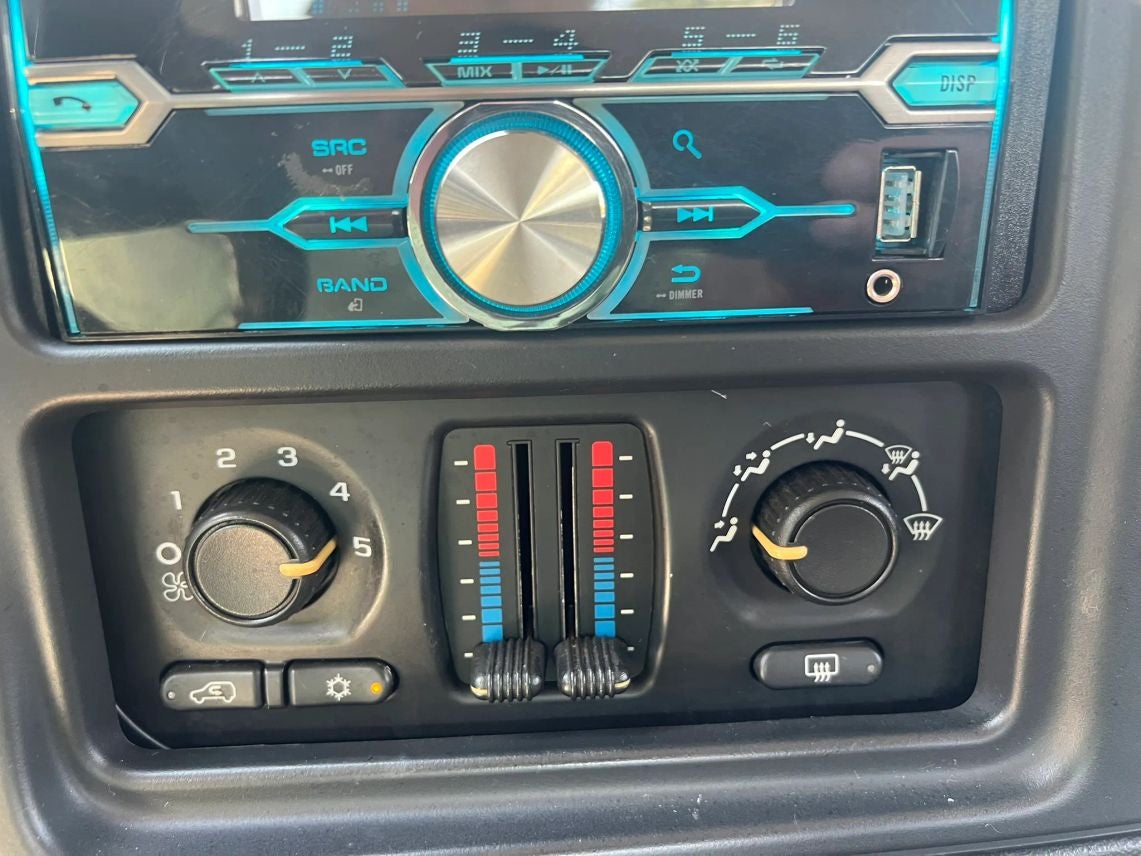 2006 Chevrolet Silverado 1500 Extended Cab LS Pickup 4D 6 1/2 ft