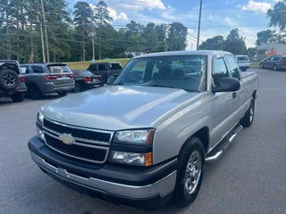 2006 Chevrolet Silverado 1500 Extended Cab LS Pickup 4D 6 1/2 ft