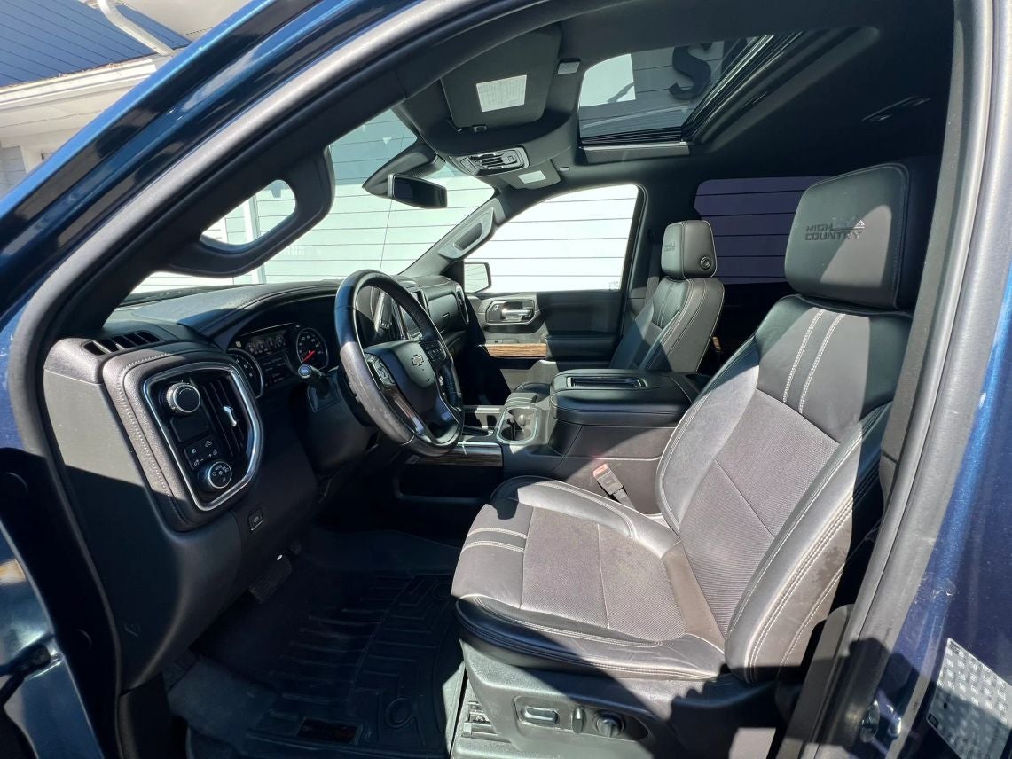 2019 Chevrolet Silverado 1500 Crew Cab High Country Pickup 4D 5 3/4 ft