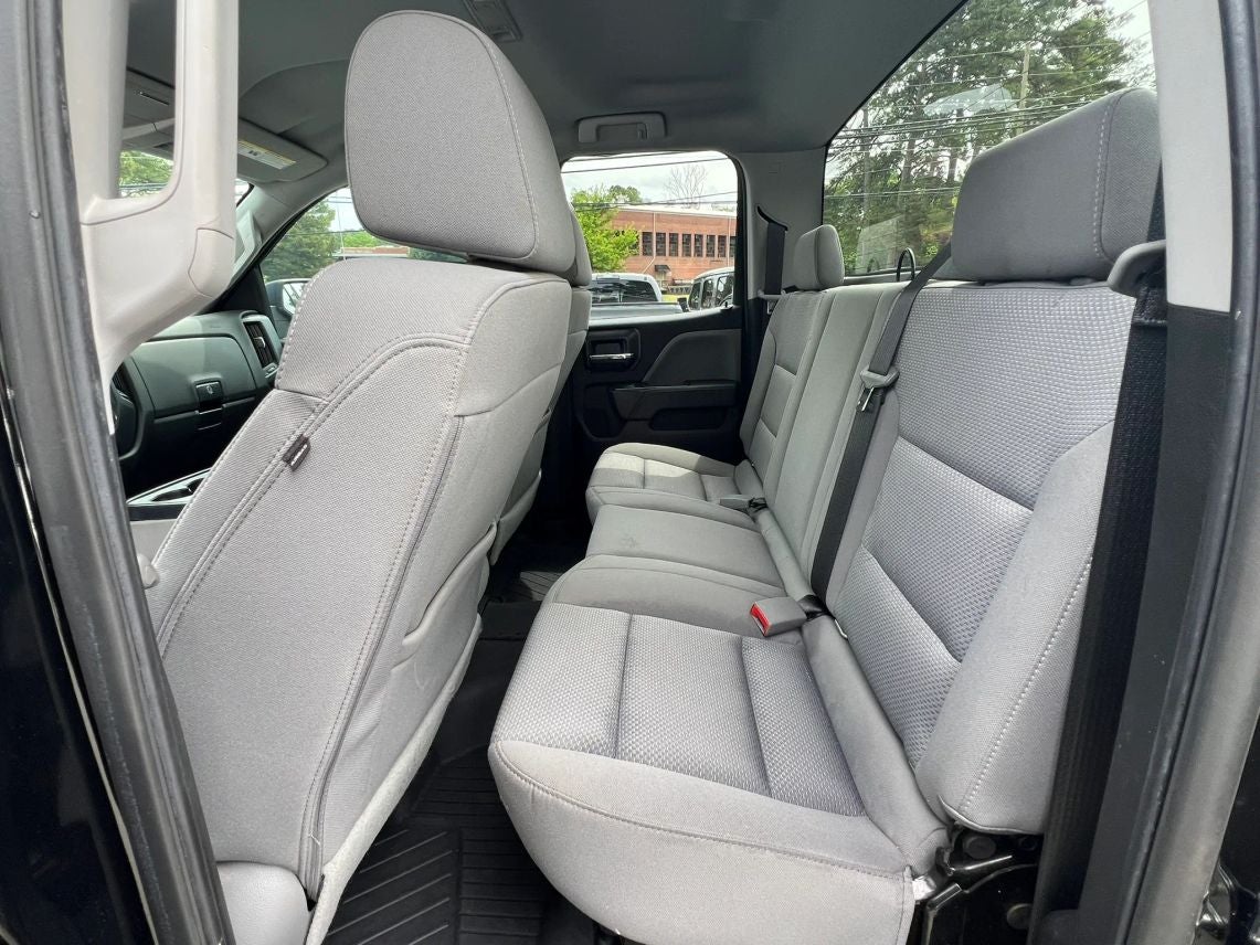 2018 Chevrolet Silverado 1500 Double Cab Custom Pickup 4D 6 1/2 ft