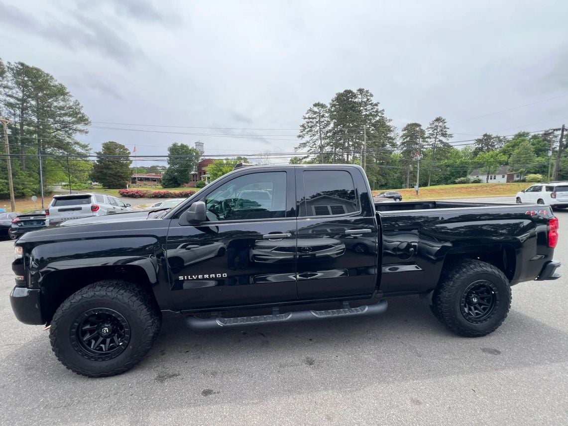 2018 Chevrolet Silverado 1500 Double Cab Custom Pickup 4D 6 1/2 ft
