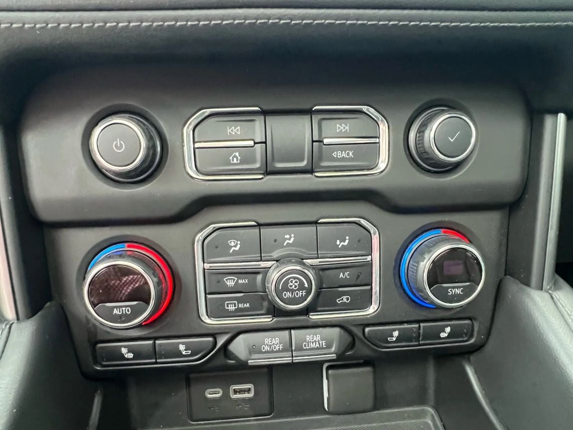 2021 Chevrolet Suburban LT Sport Utility 4D