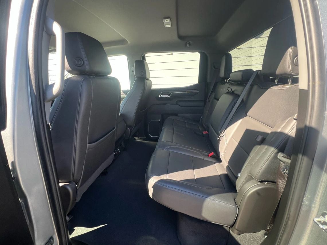 2024 GMC Sierra 1500 Crew Cab SLT Pickup 4D 5 3/4 ft