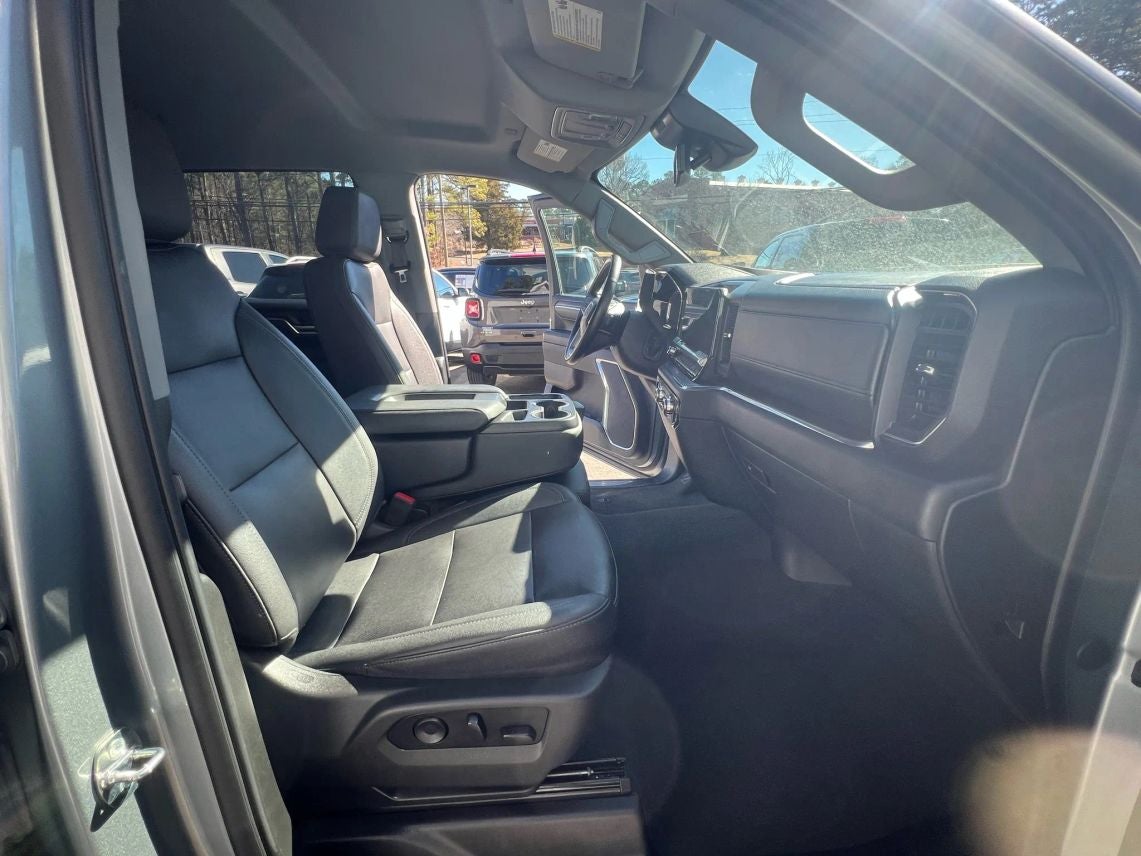 2024 GMC Sierra 1500 Crew Cab SLT Pickup 4D 5 3/4 ft