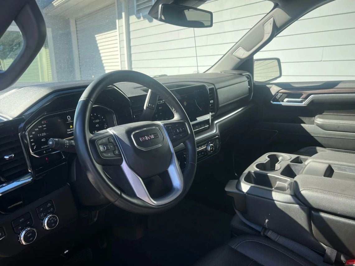 2024 GMC Sierra 1500 Crew Cab SLT Pickup 4D 5 3/4 ft