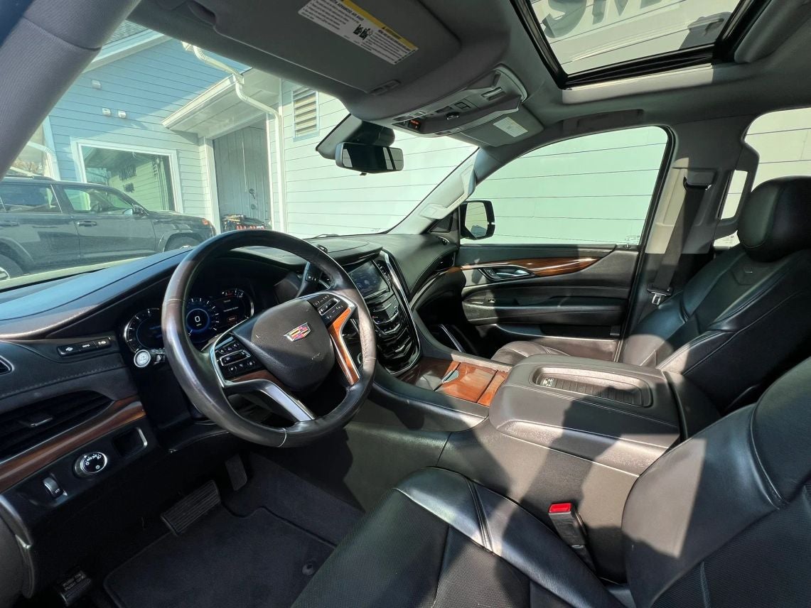 2020 Cadillac Escalade Luxury Sport Utility 4D