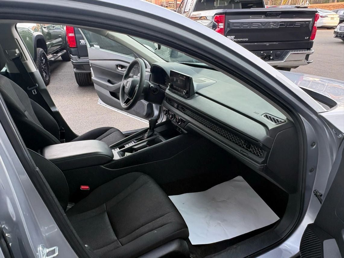 2023 Honda Accord LX Sedan 4D