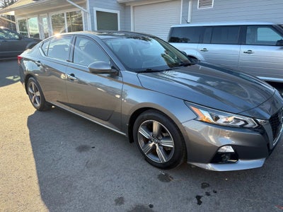 2019 Nissan Altima 2.5 SV Sedan 4D
