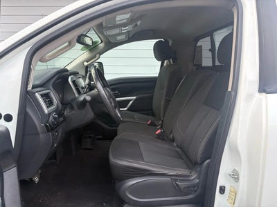 2017 Nissan TITAN Single Cab SV Pickup 2D 8 ft