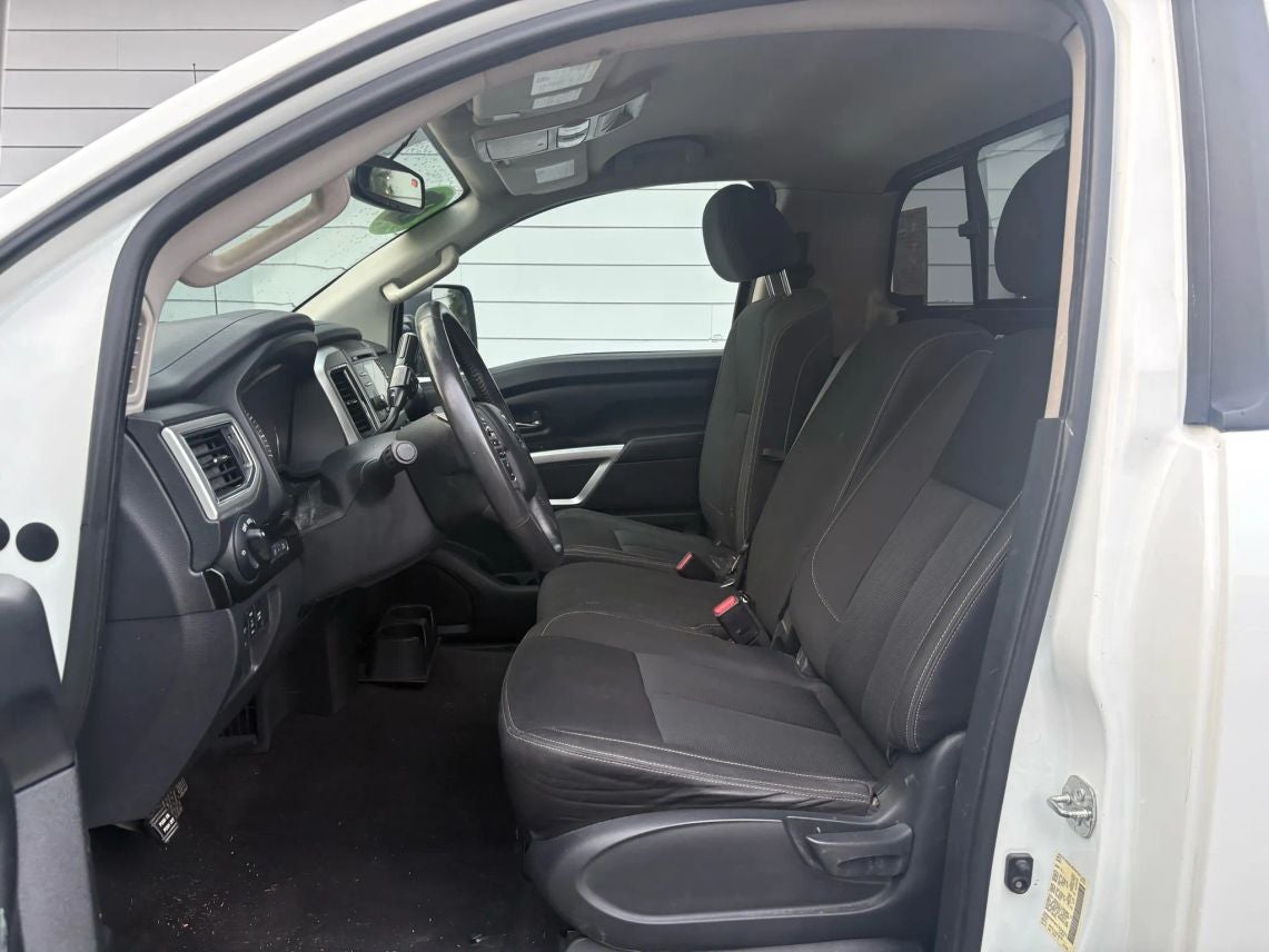 2017 Nissan TITAN Single Cab SV Pickup 2D 8 ft