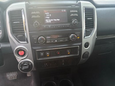 2017 Nissan TITAN Single Cab SV Pickup 2D 8 ft