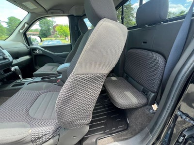 2015 Nissan Frontier King Cab SV Pickup 2D 6 ft