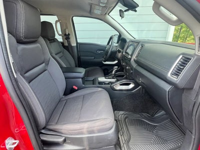 2022 Nissan Frontier Crew Cab SV Pickup 4D 5 ft