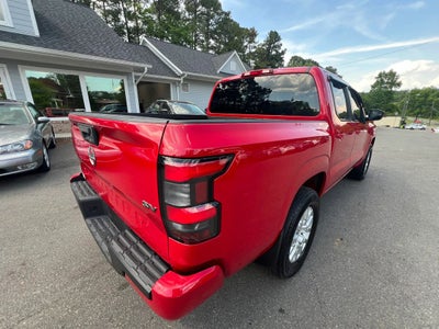 2022 Nissan Frontier Crew Cab SV Pickup 4D 5 ft