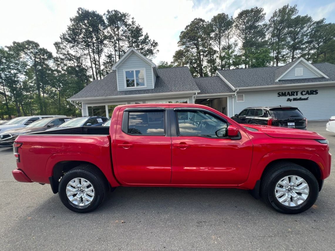 2022 Nissan Frontier Crew Cab SV Pickup 4D 5 ft